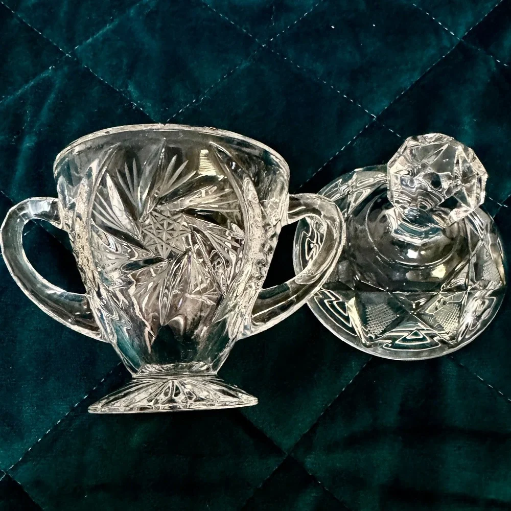 Vintage Cut Glass Creamer & Sugar Set w/ Lid Starburst‎ Pattern Pedestal Footed